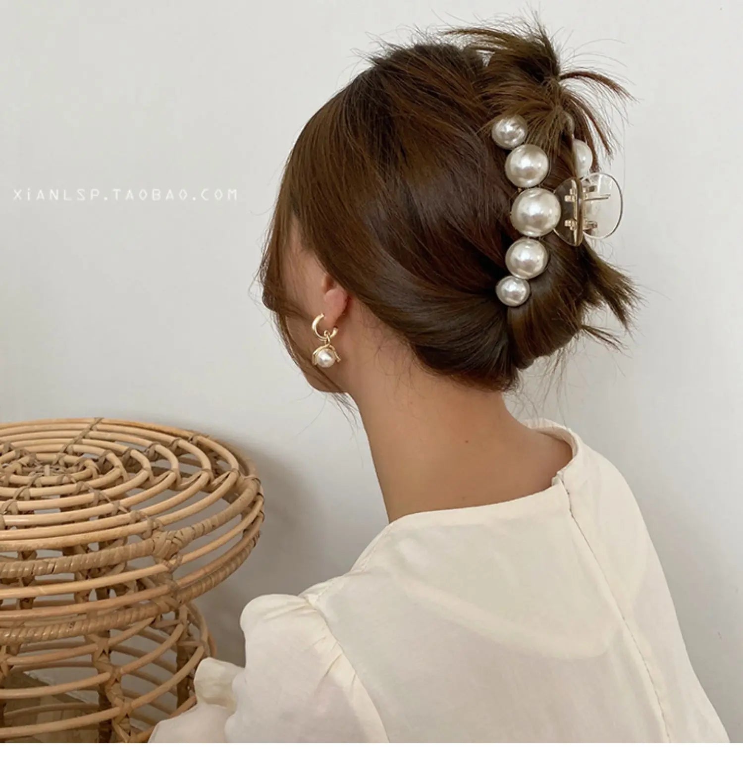 AureX™ PearlGrip Hair Claw Clip